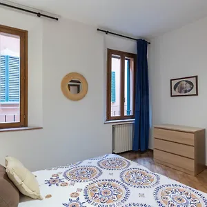 Modi, By Short Holidays Italia
